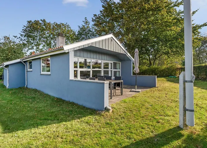 Prázdninový dům 3 Bedroom In *